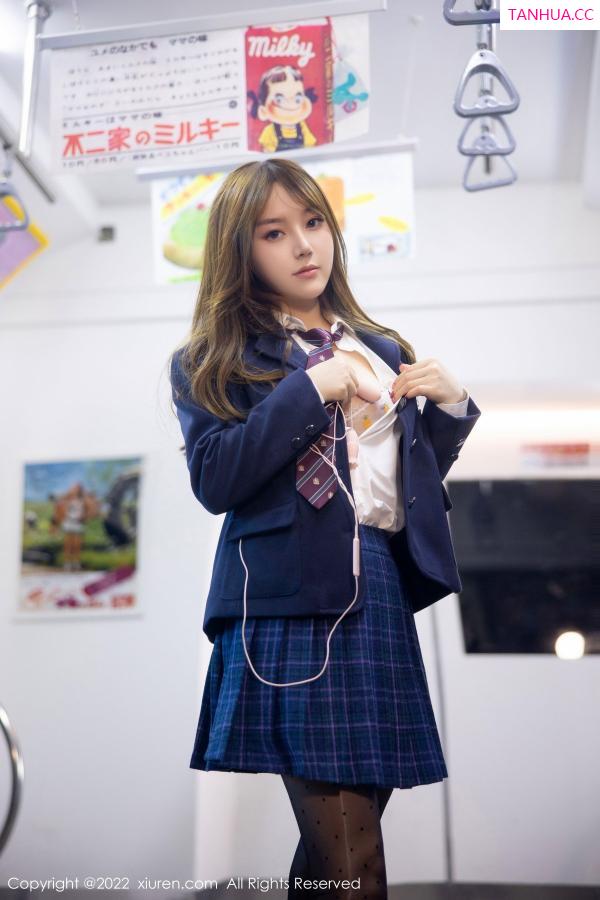 豆瓣酱  [XiuRen]高清写真图 2022.11.23 No.5899 豆瓣酱 黑丝美臀第24张图片